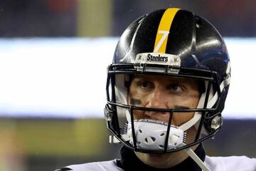 Ben Roethlisberger #7 of the Pittsburgh Steelers reacts during the second half against the New England Patriots in the AFC Championship