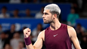 Tennis - ATP 500 - Japan Open Tennis Championships - Ariake Coliseum, Tokyo, Japan - September 27, 2025 Spain's Carlos Alcaraz reacts during his round of 16 match against Belgium's Zizou Bergs REUTERS/Manami Yamada