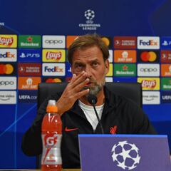 Klopp, enfurecido: “¿Nápoles peligrosa? No saben qué preguntar, me voy”