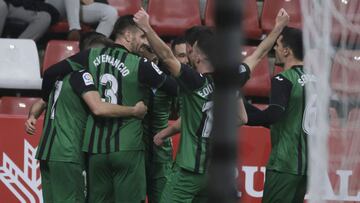 El Eibar, tras marcar al Sporting