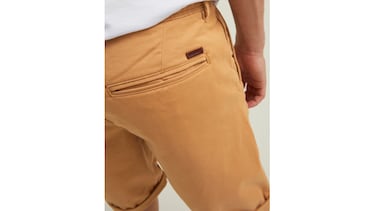 Este pantalón corto de algodón y en 15 colores es el básico que no puede faltar este verano en tu armario