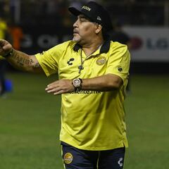 Maradona considera a sus futbolistas con nivel europeo