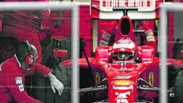 <b>MENOS MECÁNICOS. </b>Con menos posibilidades de cambiar el motor se necesitan menos personas en el box de cada equipo de Fórmula 1.