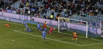 0-1. Primer gol de Messi.