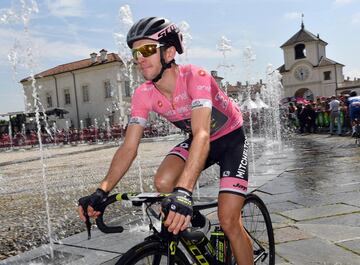 Froome revoluciona el Giro a 2 etapas del final