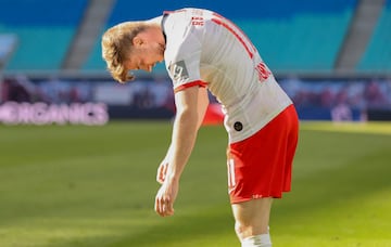 Soccer Football - Bundesliga - RB Leipzig v SC Freiburg - Red Bull Arena, Leipzig, Germany - May 16, 2020 RB Leipzig's Timo Werner reacts, as play resumes behind closed doors following the outbreak of the coronavirus disease (COVID-19) Jan Woitas/Pool via