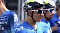 Nairo Quintana dice que está bien tras caerse en la Vuelta a Cataluña.