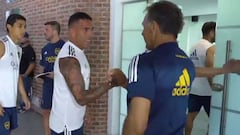 El saludo de Russo al plantel de Boca... ¿qué le dijo a Tevez?