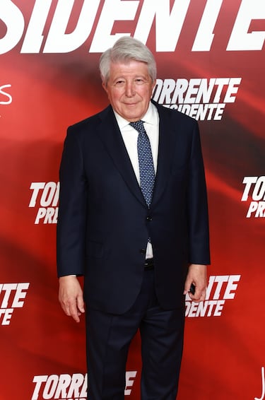 Enrique Cerezo durante la premier de la película 'Torrente Presidente' en los Cines Callao. 
 
 
 