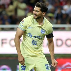 What punishment has América striker Henry Martín received for his goal celebration against Chivas?