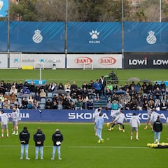La afición, presente en el primer entrenamiento de la semana