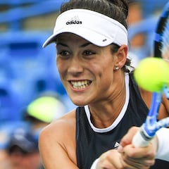 Muguruza levanta tres bolas de partido y se desquita con Keys
