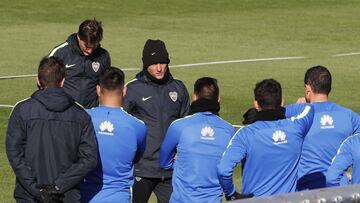 18/07/17 ENTRENAMIENTO BOCA JUNIORS
 FERNANDO GAGO
 
 GUILLERMO BARROS SCHELLOTTO ENTRENADOR BOCA JUNIORS
 
 GRUPO