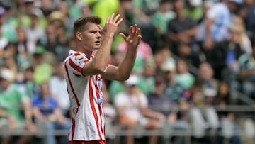 Atletico Madrid's Norwegian forward #09 Alexander Sorloth reacts during the FIFA Club World Cup 2025 Group B football match between US Seattle Sounders and Spain's Atletico de Madrid at the Lumen Field stadium in Seattle on June 19, 2025. (Photo by JUAN MABROMATA / AFP)
