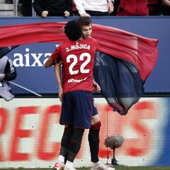 Budimir empuja un poco más al Cádiz hacia el precipicio de Segunda