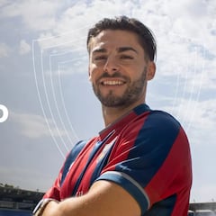 Oficial: Liberto firma hasta 2027