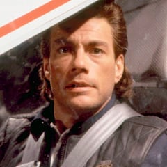 Jean-Claude Van Damme admits that this decision started the decline of his career: “I was blacklisted”