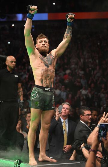 El combate entre McGregor y Khabib en imágenes