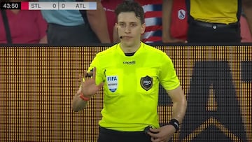 A regular season game between St. Louis City and Atlanta United saw an iconic piece of officiating from Filip Dujic.