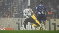 Luis Suárez, héroe agónico de Sporting: evita la caída ante Porto