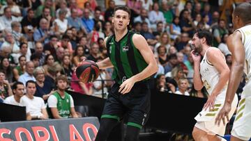 Xabi López Arostegui una de las armas exteriores de la Penya.