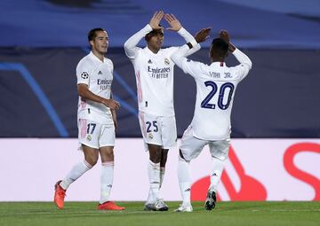 3-2. Rodrygo Goes celebró el tercer gol.