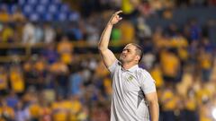 Jardine revive la seña del ‘Tricampeonato’ tras su primera victoria en el Volcán