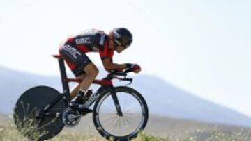 Samuel S&aacute;nchez, durante la contrarreloj de la d&eacute;cima etapa de la Vuelta a Espa&ntilde;a.