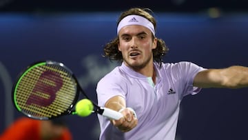 Stefanos Tsitsipas, en el torneo de Dub&aacute;i.