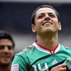 En el Estadio Azteca, Chicharito no es Dios