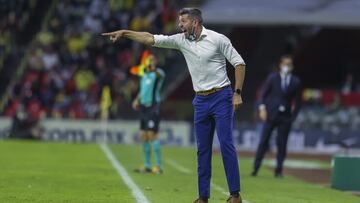 Paulo Pezzolano Pachuca head Coach during the game America vs Pachuca, corresponding to second leg match Quarterfinal of the Torneo Clausura Guard1anes 2021 of the Liga BBVA MX, at Azteca Stadium, on May 16, 2021.
<br><br>
Paulo Pezzolano Director Tecnico de Pachuca durante el partido America vs Pachuca, correspondiente al partido de vuelta de los cuartos de final del Torneo Clausura Guard1anes 2021 de la Liga BBVA MX, en el Estadio Azteca, el 16 de mayo de 2021.