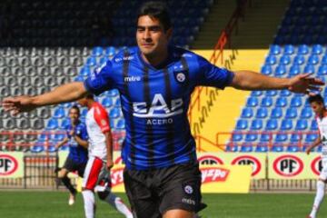 David Llanos era jugador de Huachipato cuando recibió el llamado de Berizzo. En Malasia convirtió un gol. Años más tarde emigró a Universidad Católica. Actualmente está en Deportes Concepción.