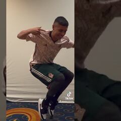 ¡El bailongo con todo! Emilio Lara se declara fan del chúntaro style