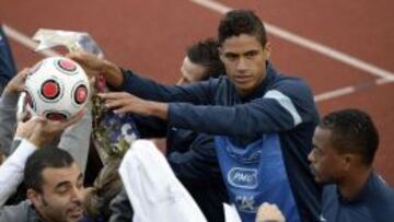 Raphael Varane, jugador del Real Madrid, durante su concentración con la Selección francesa.
