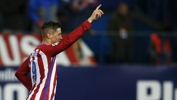 Football Soccer - Atletico Madrid v Leganes - Spanish La Liga Santander - Vicente Calderon stadium, Madrid, Spain, 04/02/17 Atletico Madrid's Fernando Torres celebrates after scoring his second goal. REUTERS/Javier Barbancho