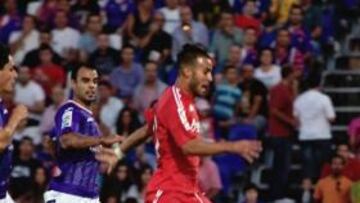 <b>DECISIVO. </b>Jesé se escapa de César Soriano y Espín antes de anotar el primero de sus dos goles.