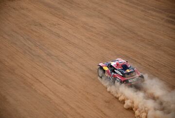 Cuarta etapa entre Arequipa-Tacna / Moquegua. El francés Stephane Peterhansel.