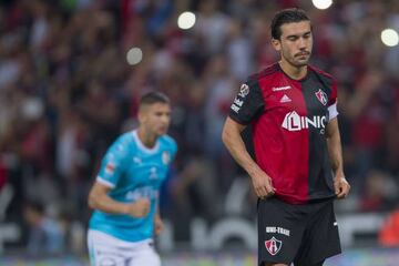 Juan Pablo Vigón se lamenta tras haber fallado el penal ante Querétaro en la jornada 1 del Apertura 2018.