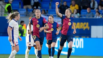 Irene Paredes celebra un gol con el Barcelona en la ida de semifinales ante el Chelsea.