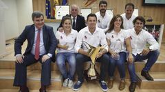 El presidente del CSD, Miguel Cardenal (primera fila), junto a Patricia Garc&iacute;a, Mat&iacute;as Tudela, Marina Bravo y &Aacute;ngel L&oacute;pez. Det&aacute;s, Alfonso Feijoo, Ignacio Inchausti y Jos&eacute; Antonio Barrio.