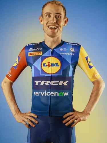 Los nuevos maillots del ciclismo para 2026: Movistar e Ineos de blanco...