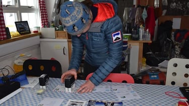 La oficina de correos del ‘fin del mundo’: con pingüinos e iceberg