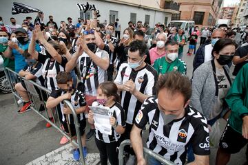 El público regresa a los estadios en las zonas donde la incidencia acumulada lo permite. Así ha sido la esperada vuelta en el partido de Segunda División entre el Castellón y la Ponferradina.