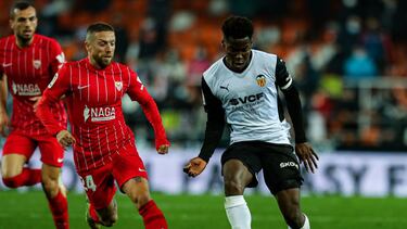 during the Santander League match between Valencia CF and Sevilla FC at the Mestalla Stadium on January 19, 2022, in Valencia, Spain. AFP7 19/01/2022 ONLY FOR USE IN SPAIN