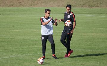 Corinthians ya se adapta a la altura de Bogotá