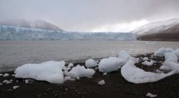 Natación de Invierno en el glaciar Perito Moreno