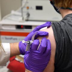 Vacuna contra la Covid-19 en España: fechas, voluntarios, dosis, posibles riesgos...