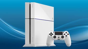 PlayStation 4 Blanca en su modelo inicial.