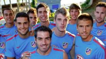 <b>TODOS. </b>Con Antonio López al frente posan los canteranos Domínguez, Mínguez, Mario Suárez, Molino, Borja, De Gea, Rubén Pérez, Camacho, César Ortiz, Regalón y Joel.
