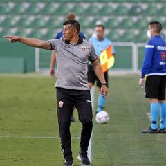 Almirón puede estrenar su sistema preferido en Vitoria